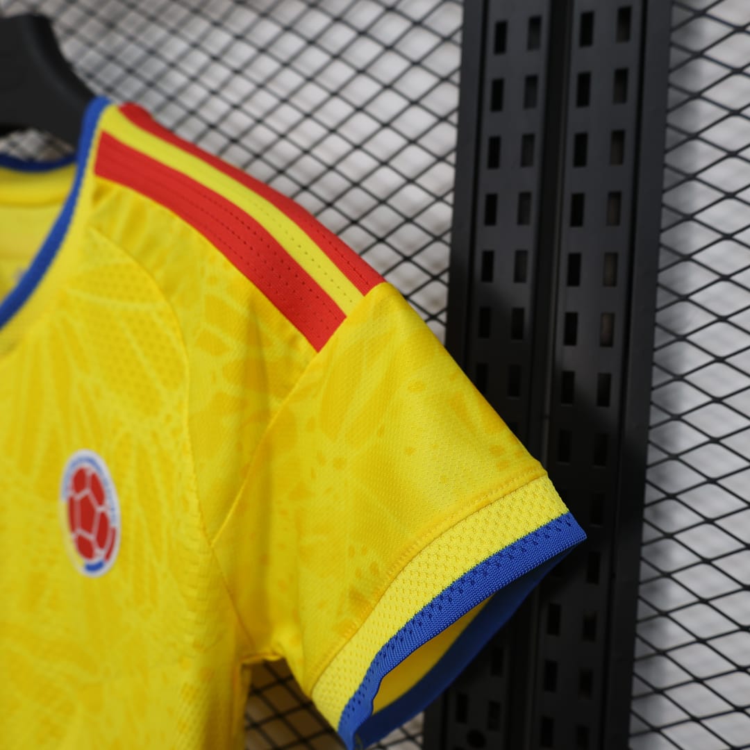 Colombia Authentic Soccer Jersey Women's Home Shirt World Cup 2026 - Player Version thumbnail 4