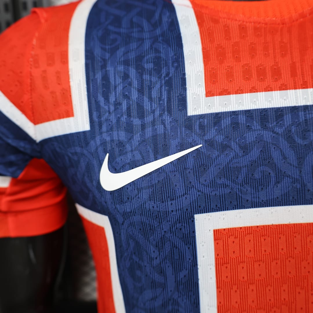 Norway 2026 World Cup Home Player Version Kit & Jersey thumbnail 4