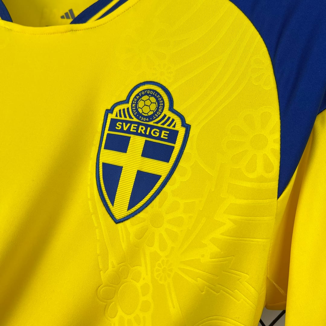 2026 Sweden World Cup Home Football Shirt Fan edition thumbnail 5