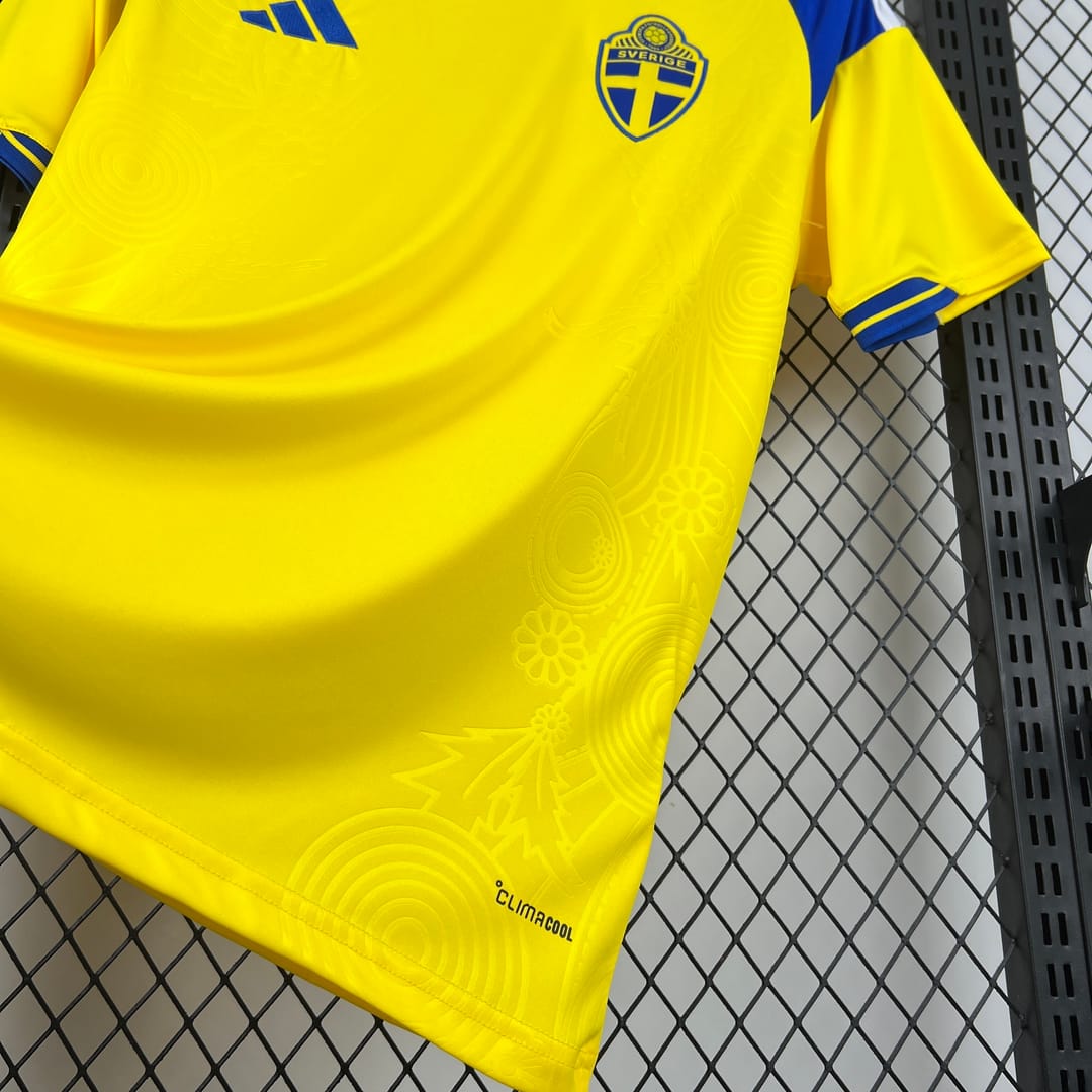 2026 Sweden World Cup Home Football Shirt Fan edition thumbnail 7