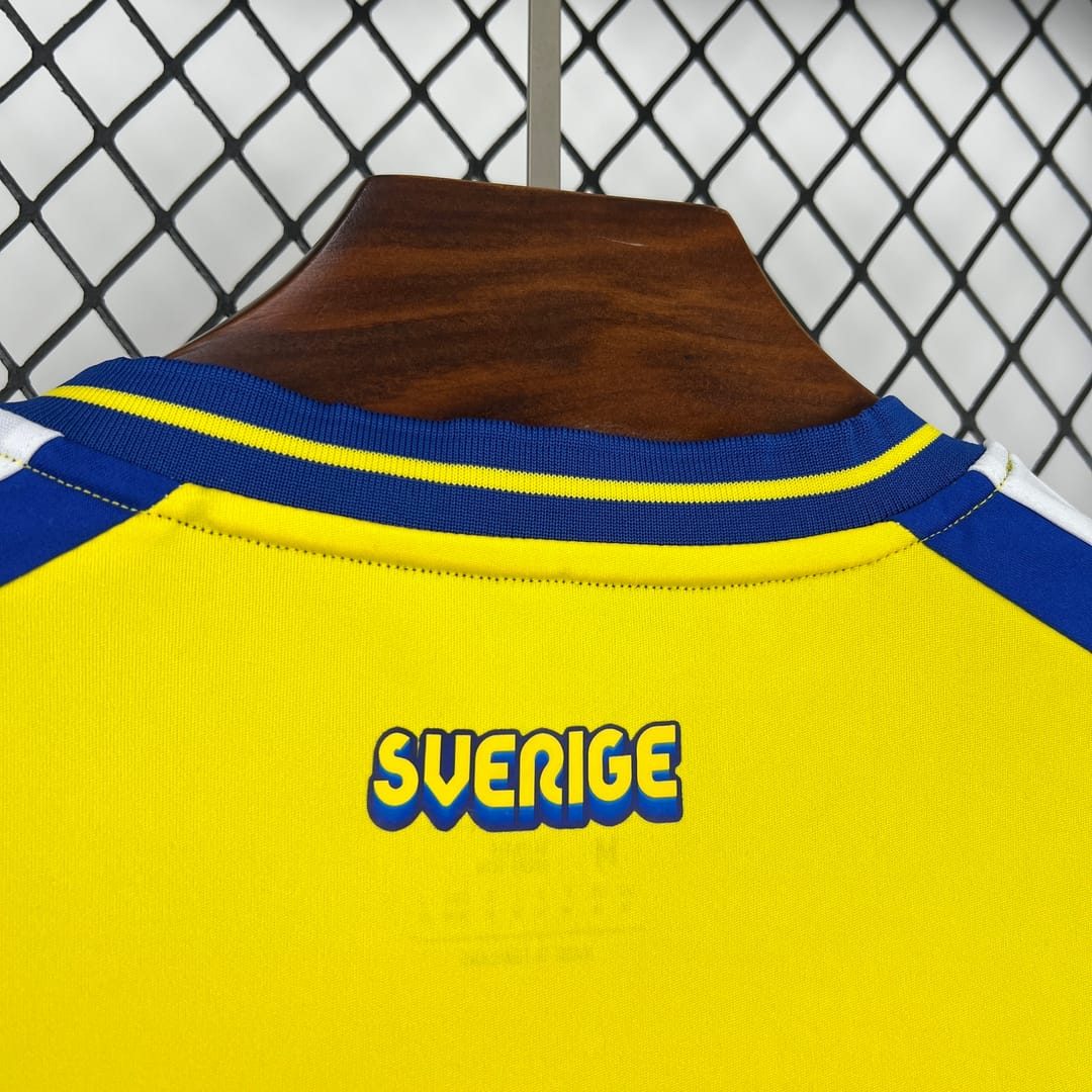 2026 Sweden World Cup Home Football Shirt Fan edition thumbnail 4