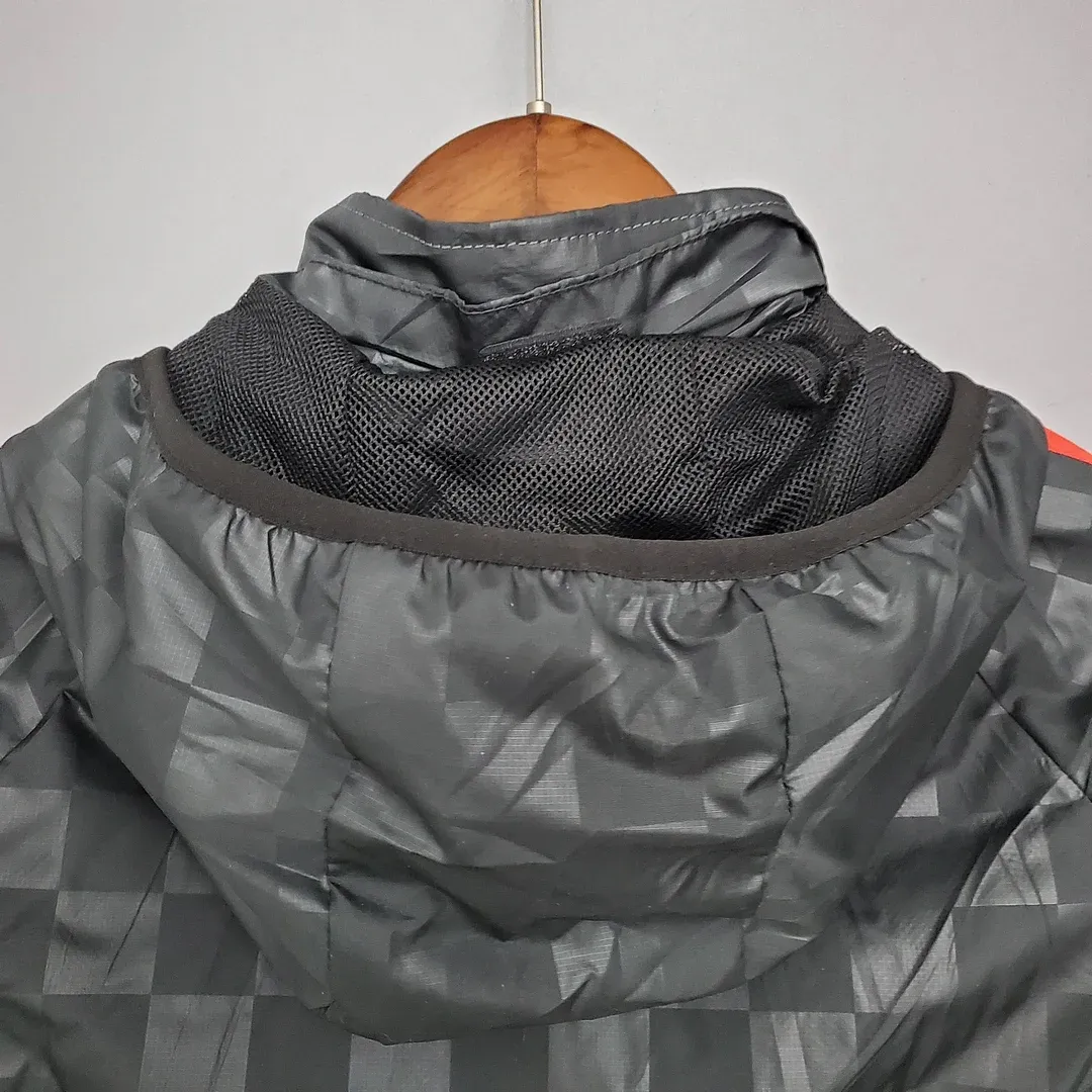 Liverpool Windbreaker Black-Grey Plaid Soccer Jersey 2021/2022