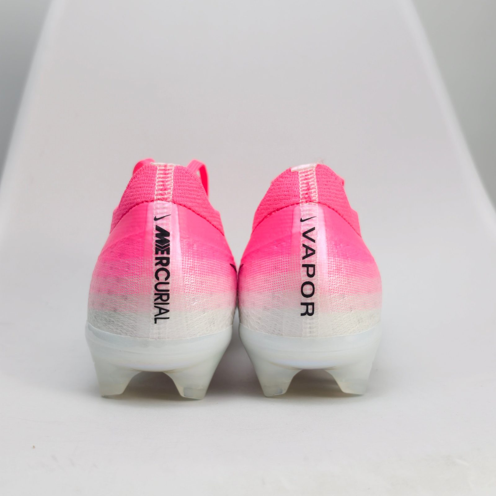 Mercurial Vapor 16 Air Zoom Elite AG-PRO Football Boots, Comfortable, Anti-slip & Wear-resistant thumbnail 4